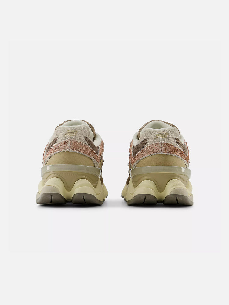 NEW BALANCE 9060 LANDSLIDE MUSHROOM