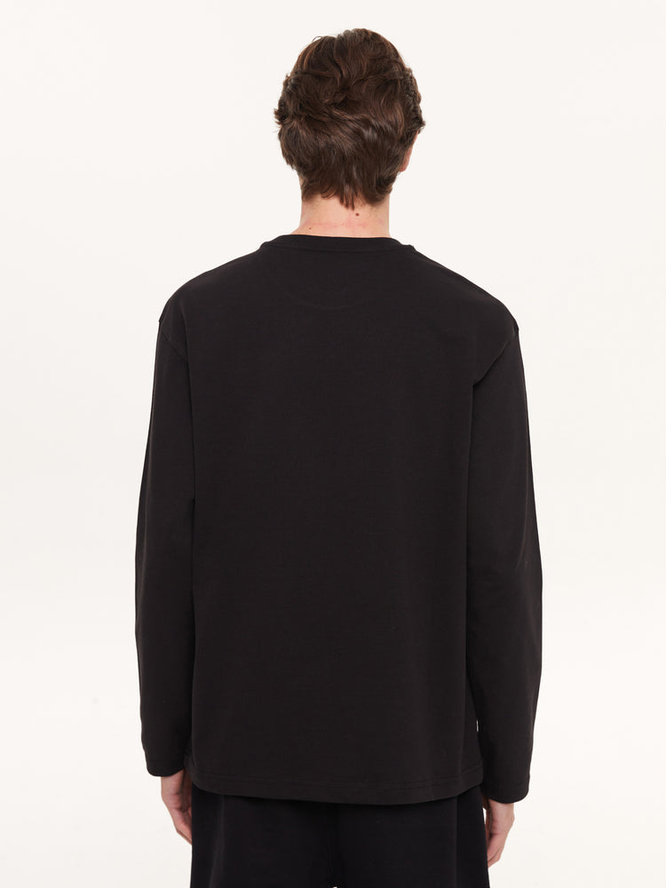 A SIMPLE LONG SLEEVE T-SHIRT BLACK