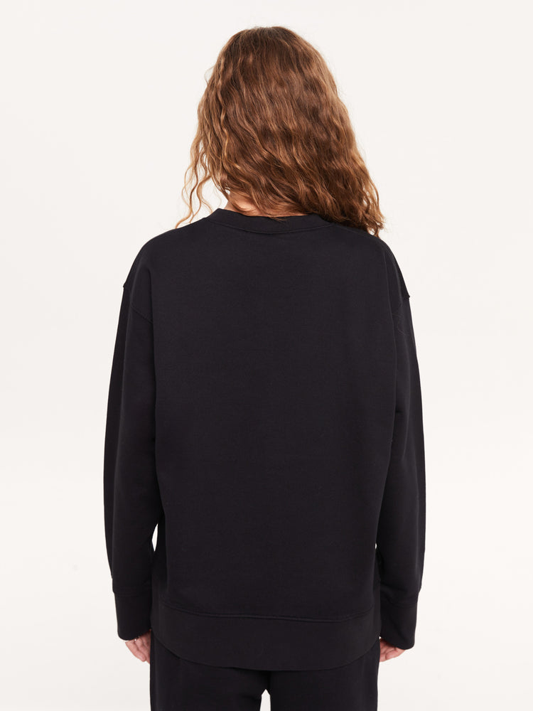 A SIMPLE SWEATSHIRT BLACK