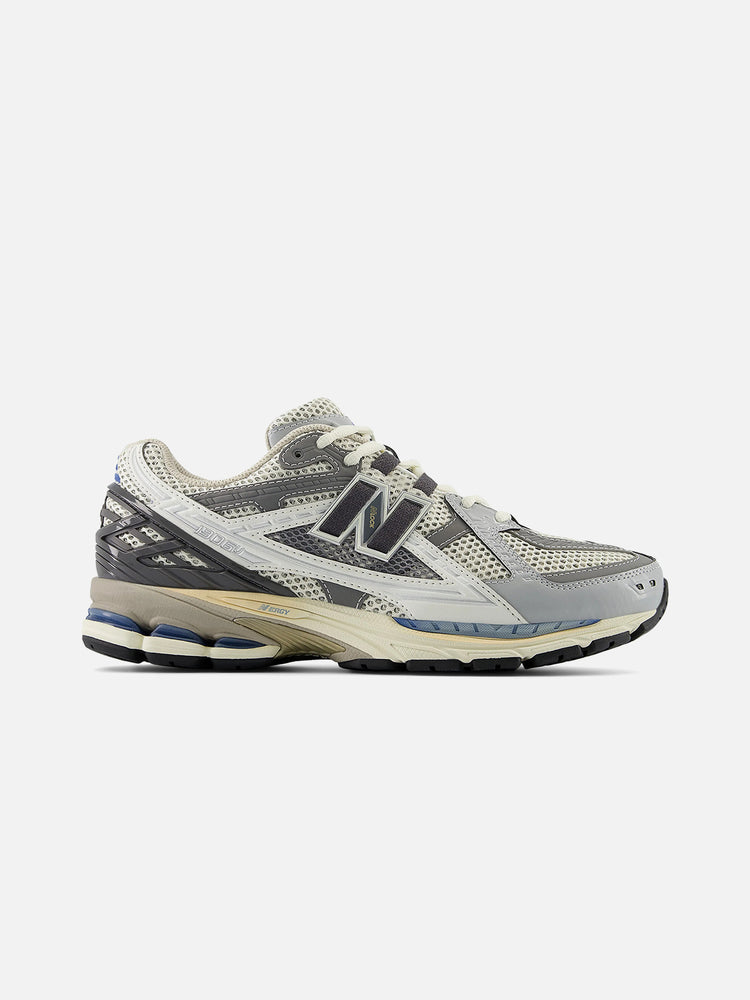 NEW BALANCE 1906N RAINCLOUD MAGNET