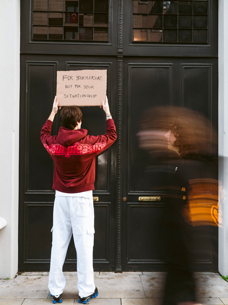 FOR YOUR PLEASURE HOODIE BORDEAUX