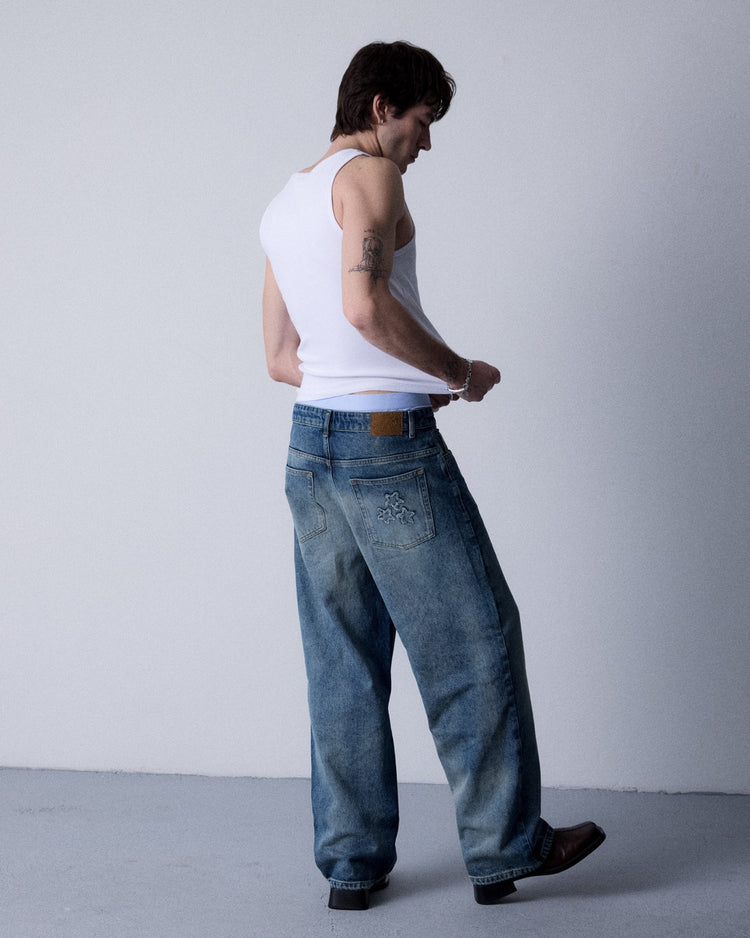 MELLOW STONE WASH LOOSE FIT JEANS