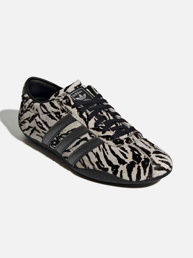 ADIDAS TOKYO OFF WHITE / CORE BLACK