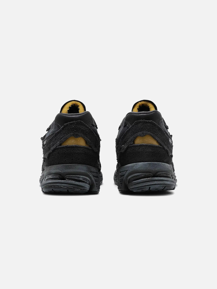 NEW BALANCE 2002R PROTECTION PACK PHANTOM