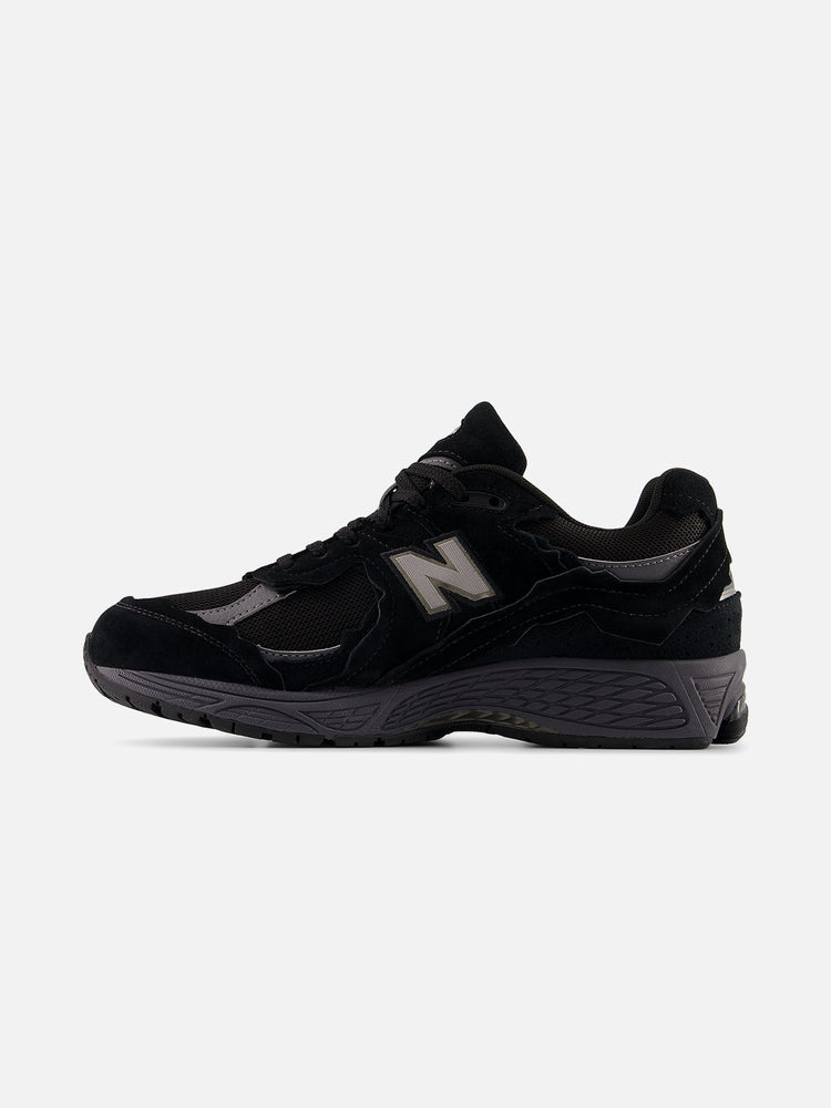 NEW BALANCE 2002 GORE-TEX BLACK
