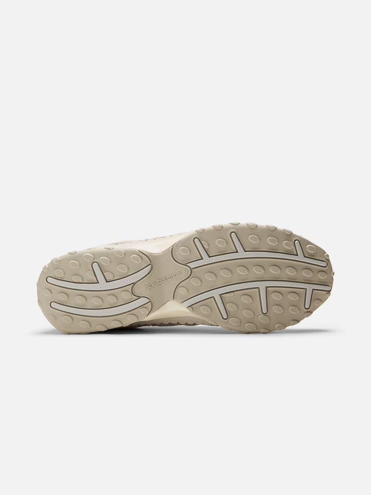 NEW BALANCE 204L SEA SALT