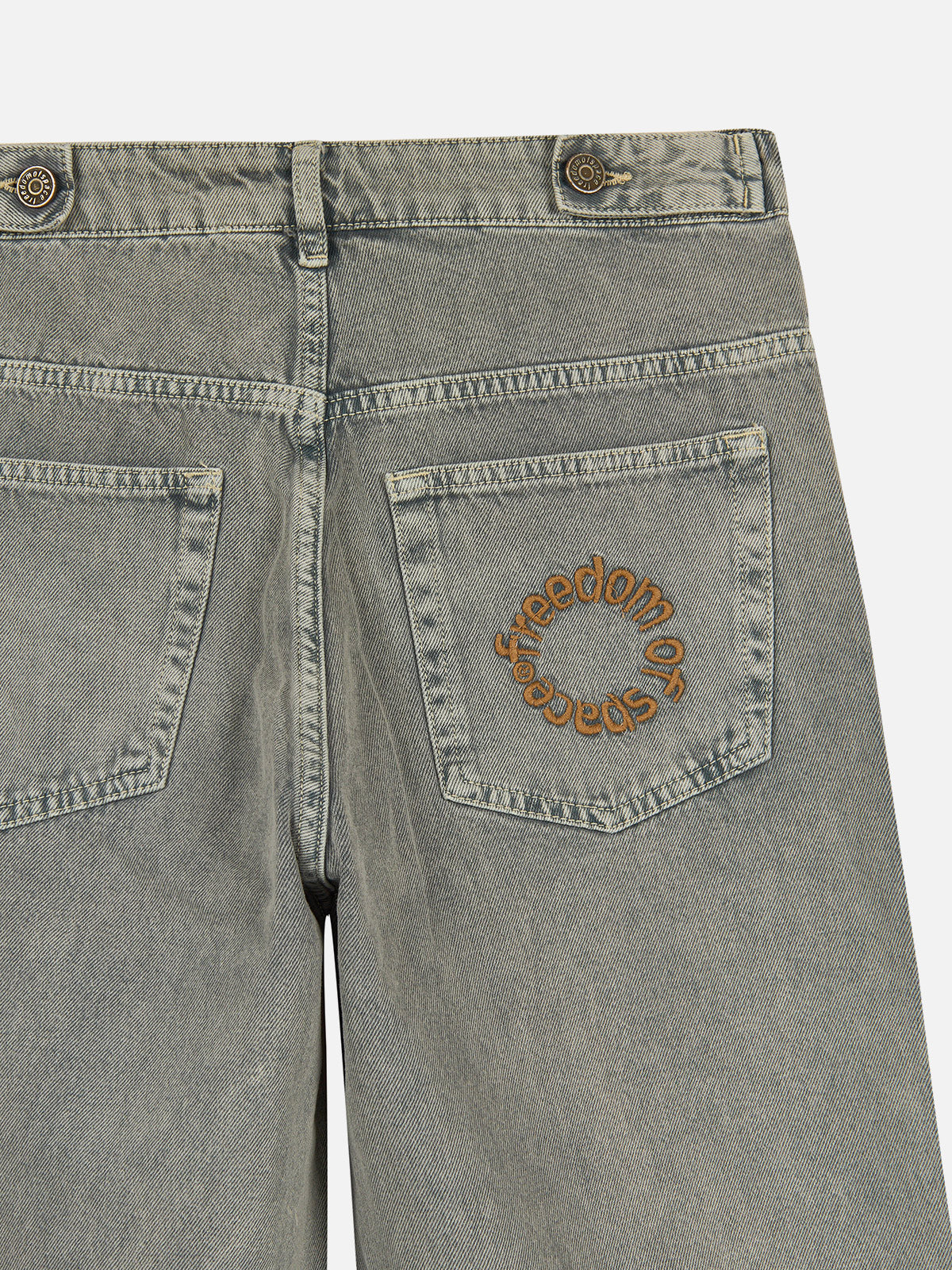 Core Denim Distress Jeans - Washed Grey — 04