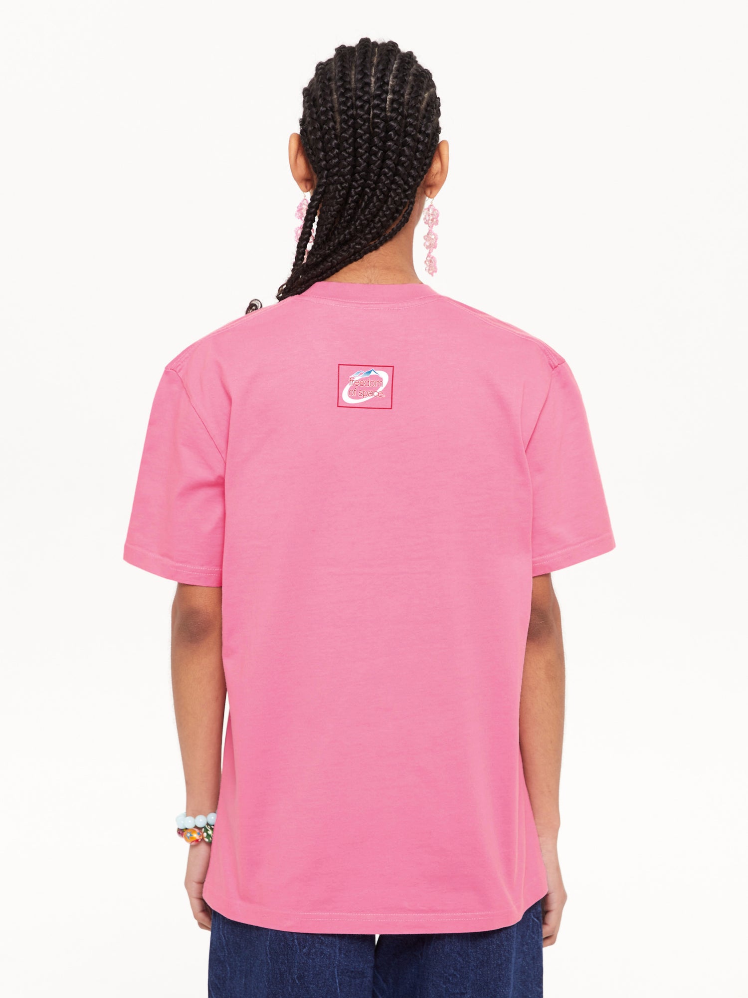 Pembe oversize t-shirt, arka tasarımı 